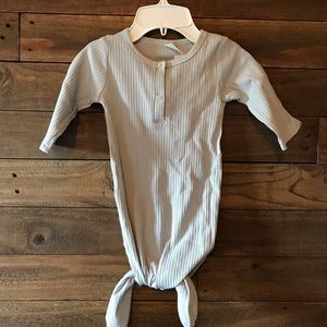 Infant gown with matching head wrap